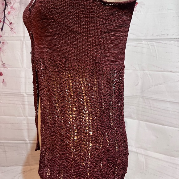 Laundry top with two buttons - Picture 2 of 9